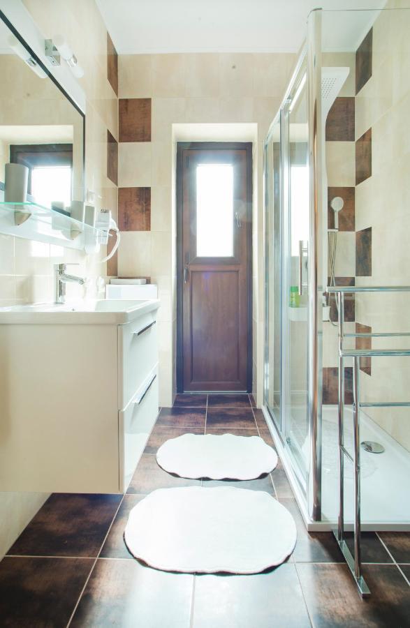 Apartments Karmelic Малинська Екстер'єр фото